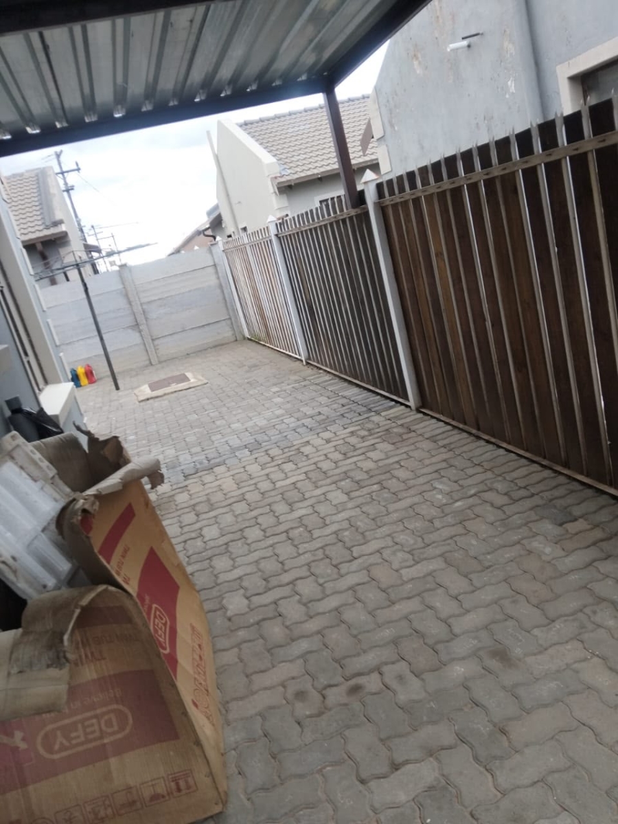 2 Bedroom Property for Sale in Mandela View Free State